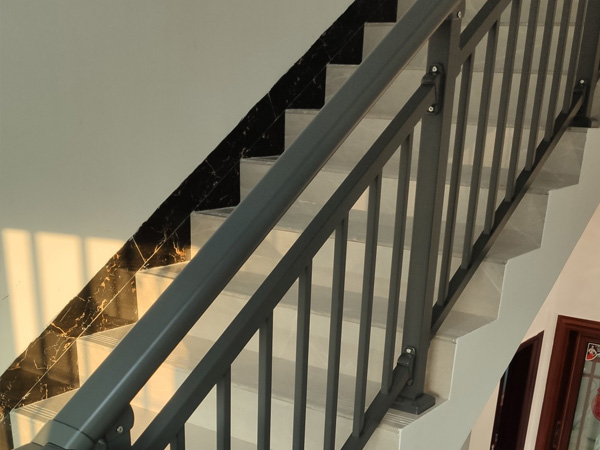 樓梯扶手選購方法與技巧 樓梯扶手選購方法與技巧