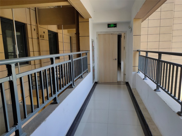 走廊陽臺護(hù)欄 走廊陽臺護(hù)欄