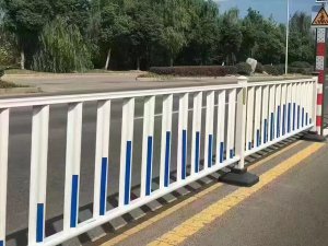 交通鋅鋼護(hù)欄 交通鋅鋼護(hù)欄