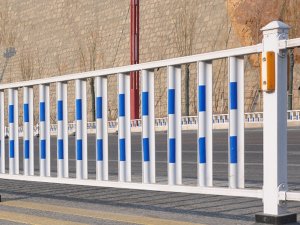 道路鋅鋼護(hù)欄 道路鋅鋼護(hù)欄