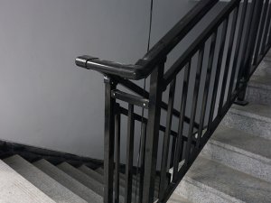 學(xué)校鋅鋼樓梯扶手