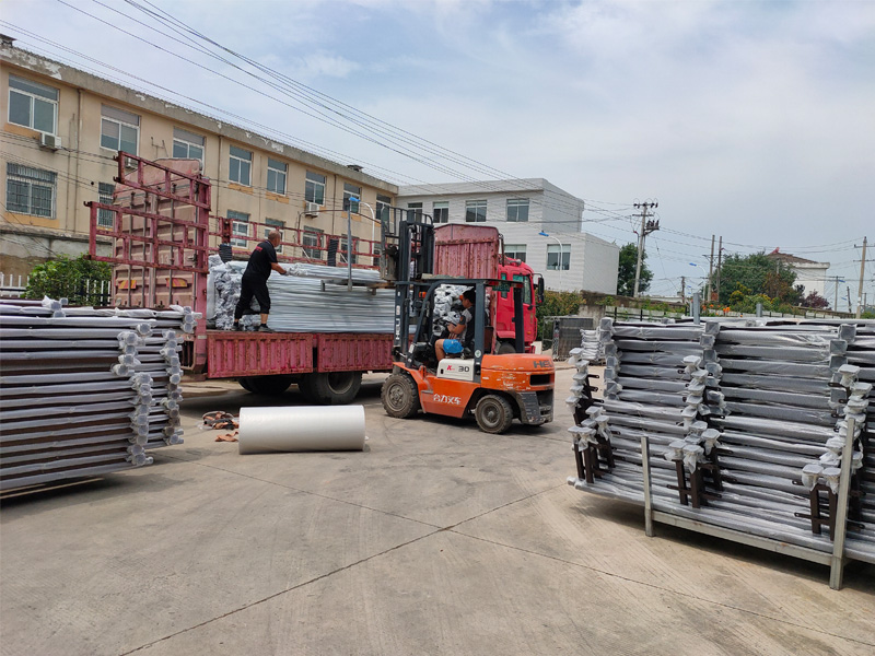金用護欄2020年7月22日鋅鋼陽臺護欄發貨！