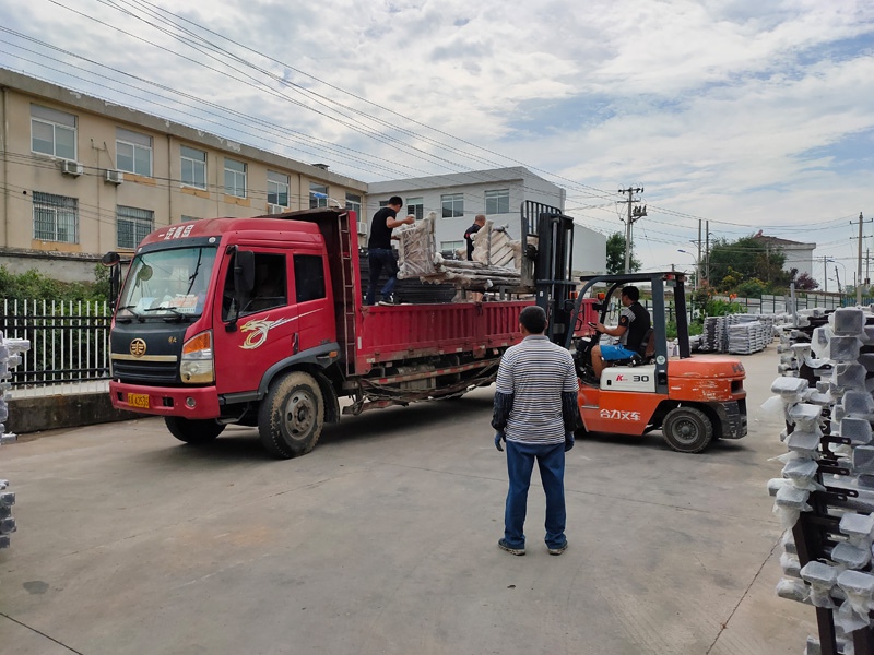 金用護欄2020年7月22日鋁合金百葉窗發(fā)貨！