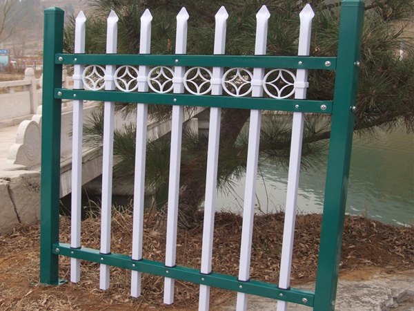 鋅鋼圍欄多少錢一米? 鋅鋼圍欄多少錢一米?