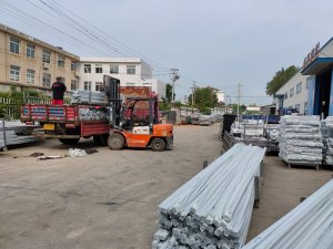 金用護欄2020年8月24日鋅鋼陽臺護欄發(fā)貨！