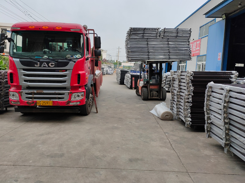 金用護(hù)欄2020年8月26日鋁合金護(hù)窗欄桿發(fā)貨! 金用護(hù)欄2020年8月26日鋁合金護(hù)窗欄桿發(fā)貨!