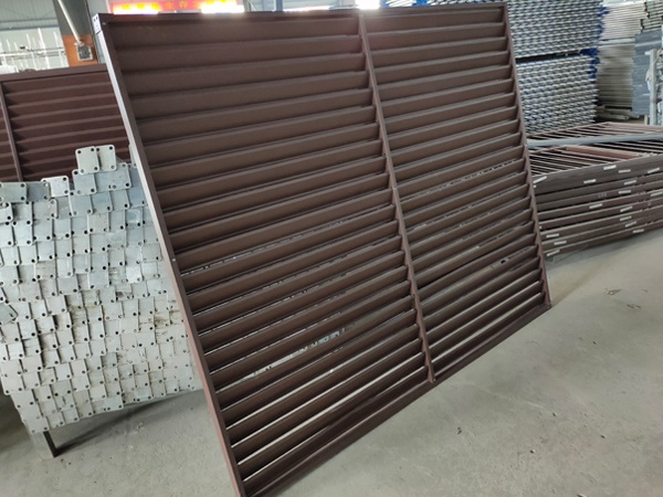 這兩種材料,做小區外墻百葉窗最適合! 這兩種材料,做小區外墻百葉窗最適合!