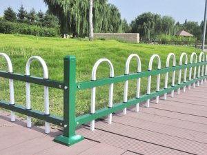 圍欄和圍墻護(hù)欄一樣嗎？看過(guò)這里你就知道了！