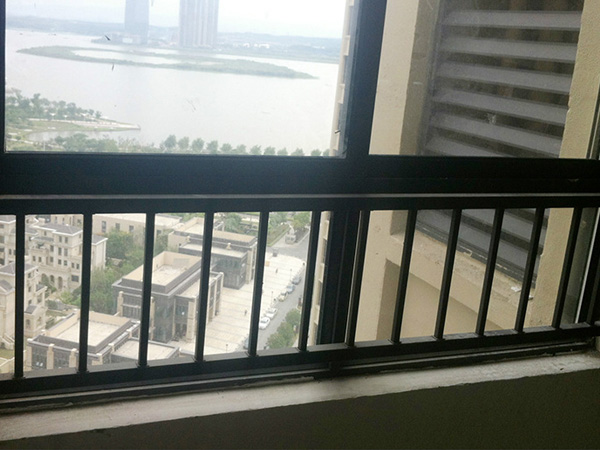 批量采購(gòu)定制護(hù)窗欄桿，從它們中選擇就對(duì)了！