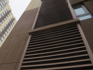 百葉窗是用鋅鋼的好還是鋁合金的好？