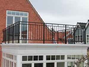 陽(yáng)臺(tái)護(hù)欄價(jià)格多少錢(qián)一米？