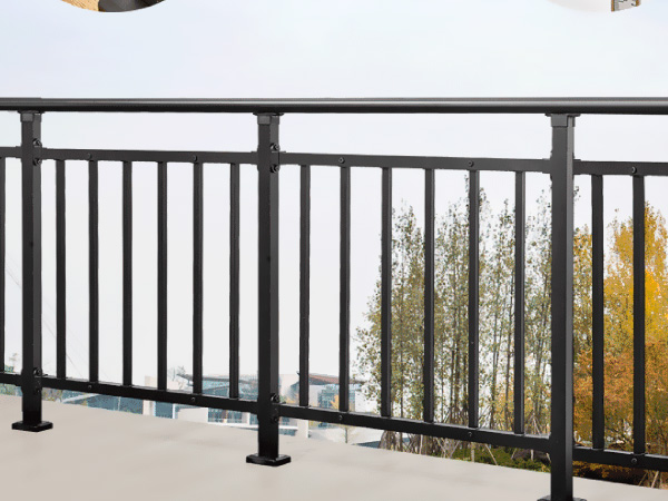 鋅鋼護欄和鋁合金護欄各有哪些優(yōu)勢? 鋅鋼護欄和鋁合金護欄各有哪些優(yōu)勢?