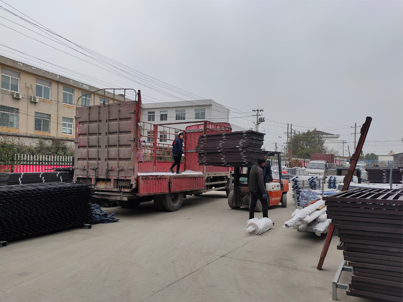 金用護欄2020年12月11日鋅鋼百葉窗發(fā)貨! 金用護欄2020年12月11日鋅鋼百葉窗發(fā)貨!