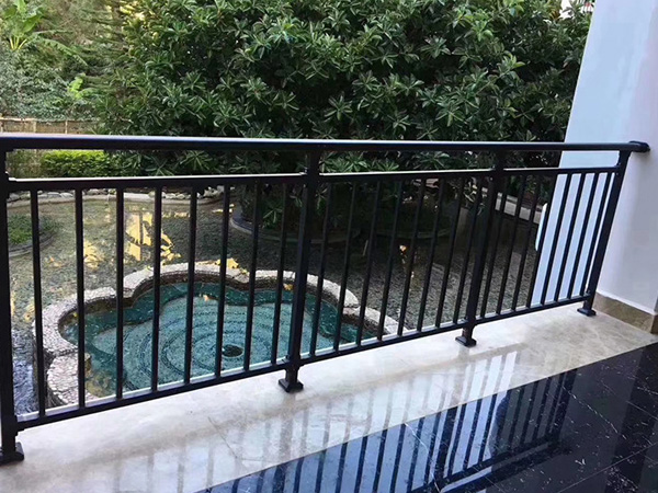 鋅鋼護欄有哪些特點？