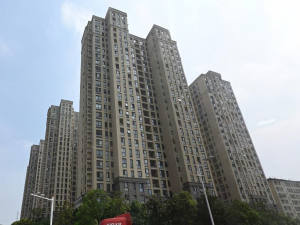 揚州奧園湖濱名都小區(qū)空調(diào)護欄、樓梯扶手定制