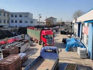 金用護(hù)欄2020年12月29日上午鋅鋼百葉窗發(fā)貨！