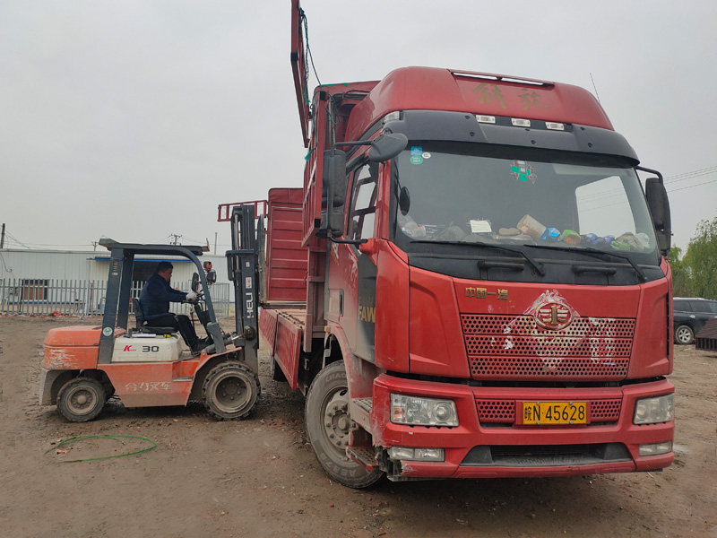 金用護欄2021年3月31日鋅鋼連廊欄桿發貨！