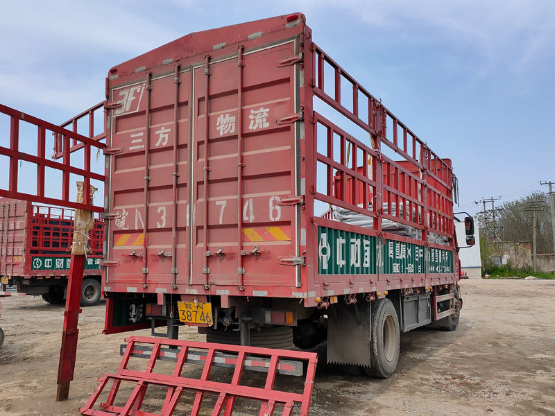 金用護欄2021年4月6日鋅鋼陽臺欄桿發貨！