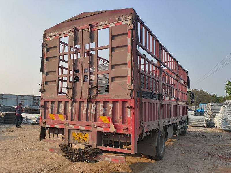 金用護欄2021年4月15日鋅鋼圍墻護欄發貨！