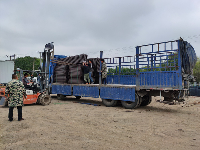 金用護欄2021年5月12日鋅鋼護窗欄桿發(fā)貨！