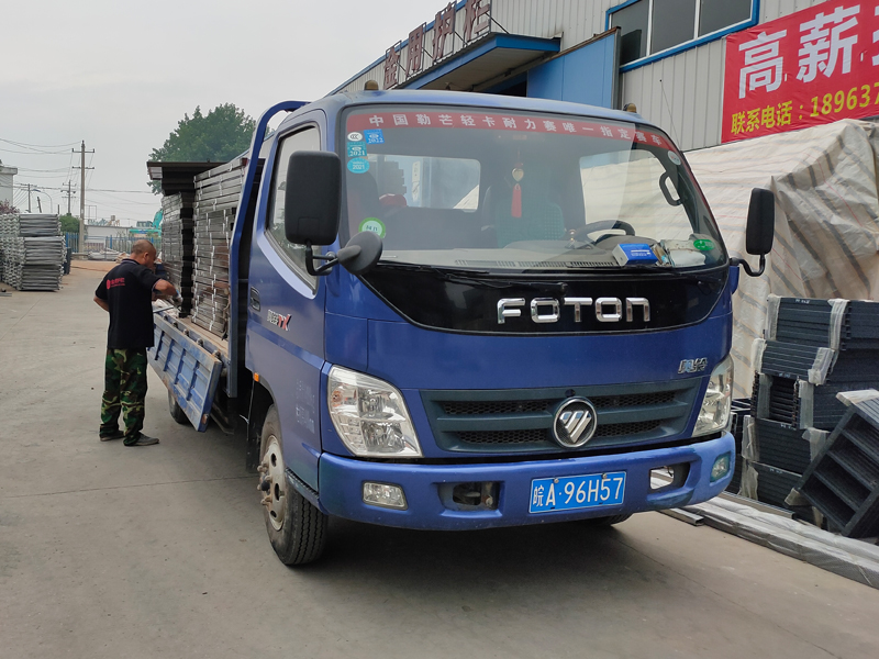 金用護欄2021年6月10日鋅鋼百葉窗發貨！