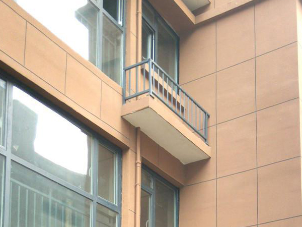 空調(diào)護欄有必要安裝嗎？