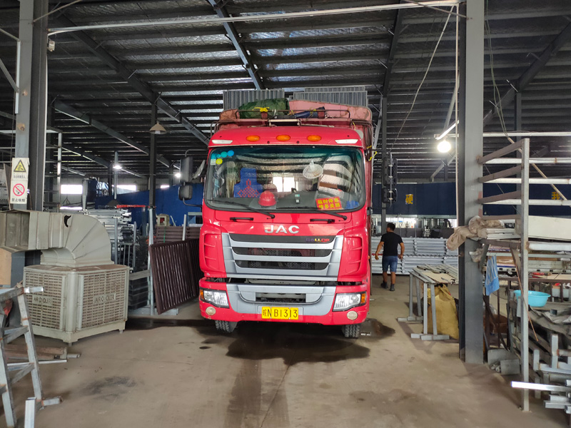 金用護(hù)欄2021年7月27日鋅鋼百葉窗發(fā)貨! 金用護(hù)欄2021年7月27日鋅鋼百葉窗發(fā)貨!