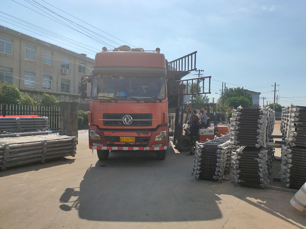 金用護欄2021年8月9日鋅鋼圍墻護欄發(fā)貨！