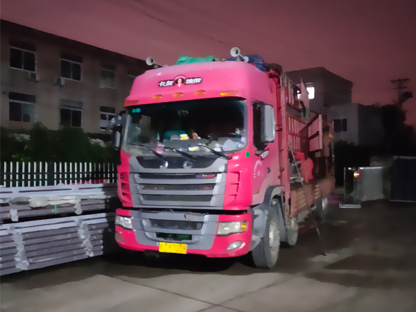 金用護欄2021年8月17日鋅鋼空調欄桿發貨！