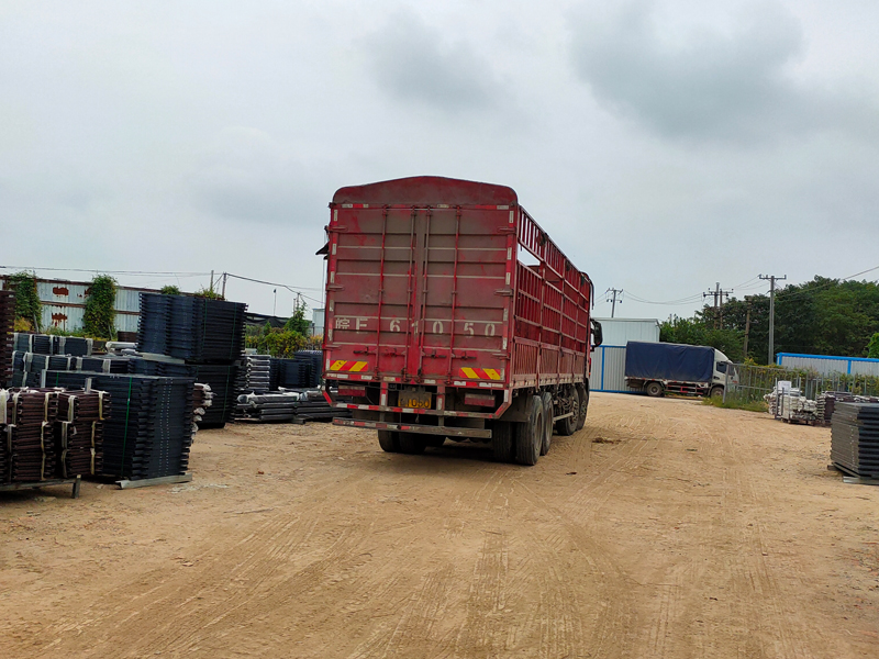 金用護欄2021年9月7日鋅鋼空調護欄發(fā)貨！