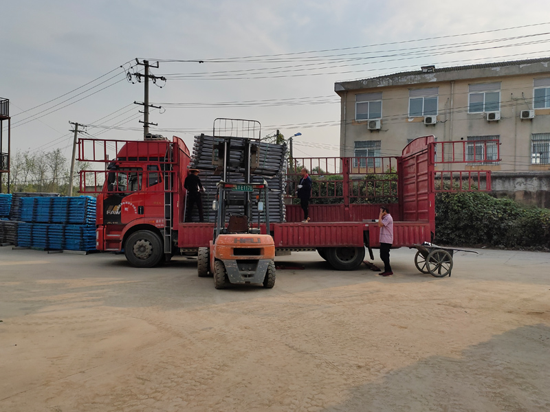 金用護欄2021年10月26日鋅鋼連廊護欄發(fā)貨！