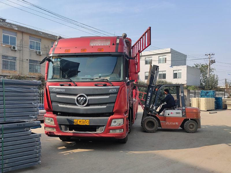 金用護(hù)欄2021年11月26日鋅鋼陽(yáng)臺(tái)護(hù)欄發(fā)貨！