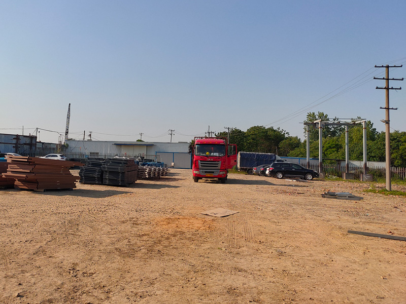 金用護欄2022年5月25日鋅鋼百葉窗裝車發貨! 金用護欄2022年5月25日鋅鋼百葉窗裝車發貨!