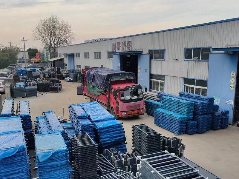 金用護欄2022年12月7日鋅鋼百葉窗裝車發貨! 金用護欄2022年12月7日鋅鋼百葉窗裝車發貨!