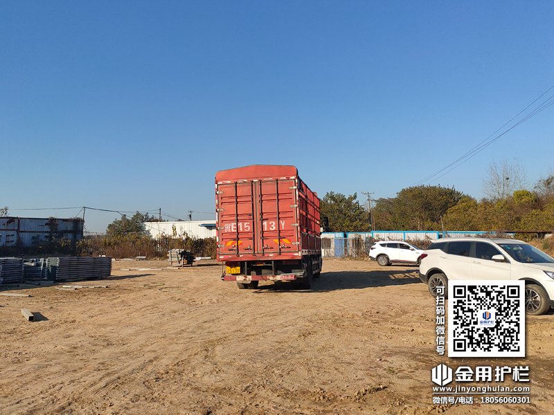 2023年11月28日鋅鋼百葉窗裝車發(fā)貨! 2023年11月28日鋅鋼百葉窗裝車發(fā)貨!