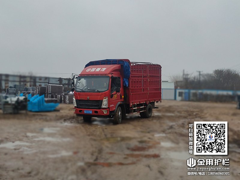 2023年12月16日鋅鋼百葉窗裝車發貨！