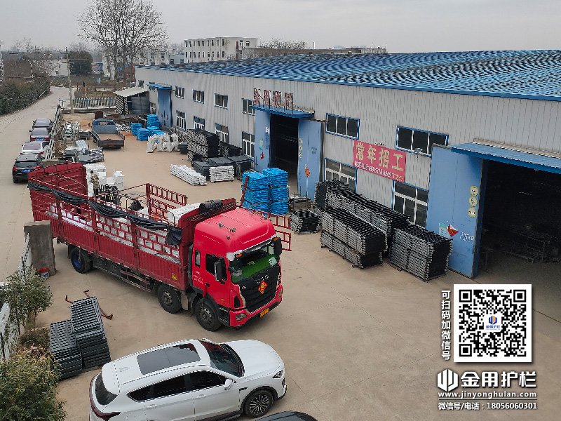 2024年3月4日鋅鋼空調護欄裝車發貨! 2024年3月4日鋅鋼空調護欄裝車發貨!