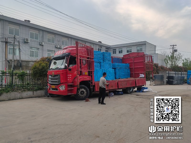 2024年4月9日鋅鋼陽臺護欄裝車發(fā)貨！