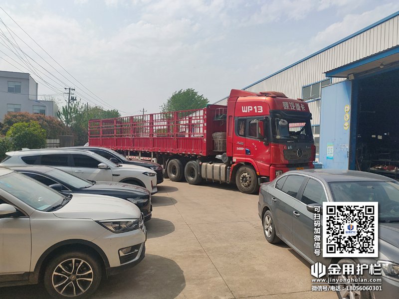 2024年4月15日鋅鋼陽臺護欄裝車發(fā)貨！