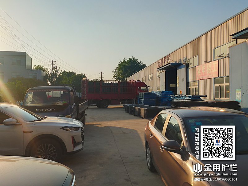 2024年4月28日鋅鋼百葉窗裝車發(fā)貨！