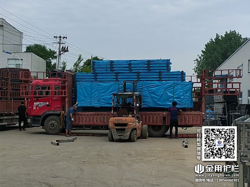 2024年6月11日鋅鋼陽臺護欄裝車發貨！