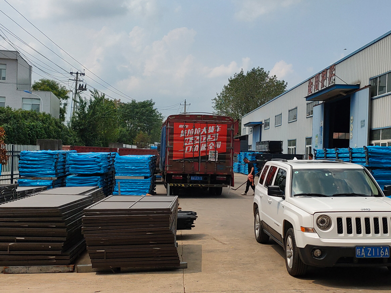 2024年8月30日鋅鋼百葉窗裝車發貨！