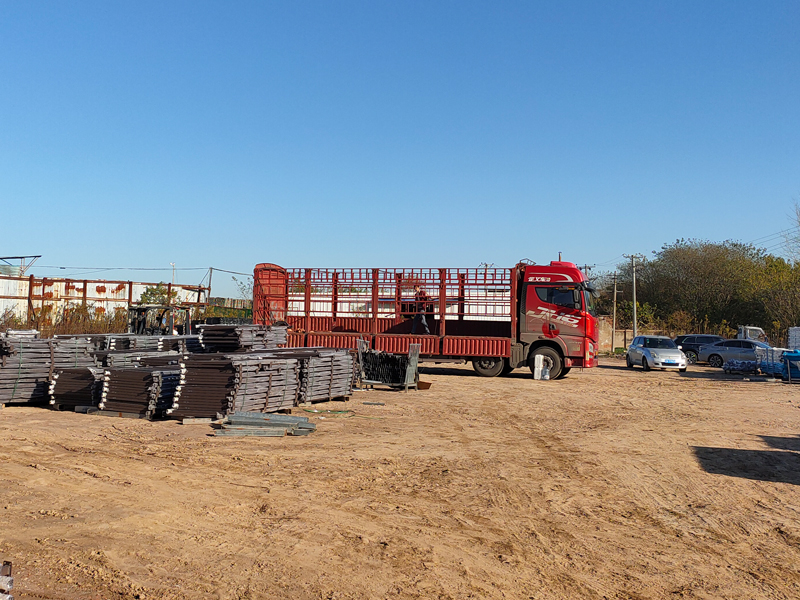 2024年11月29日鋅鋼飄窗欄桿裝車發貨！