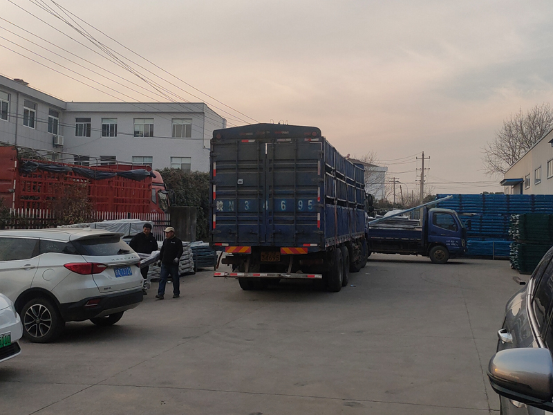 2025年1月13日鋅鋼圍墻護(hù)欄裝車(chē)發(fā)貨！