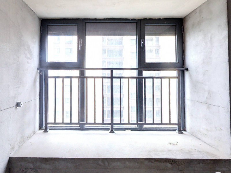 護(hù)窗欄桿多少錢一米？