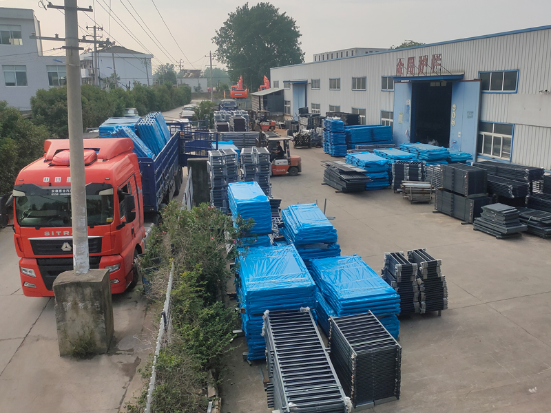 2025年6月9日鋅鋼陽臺護欄裝車發貨！