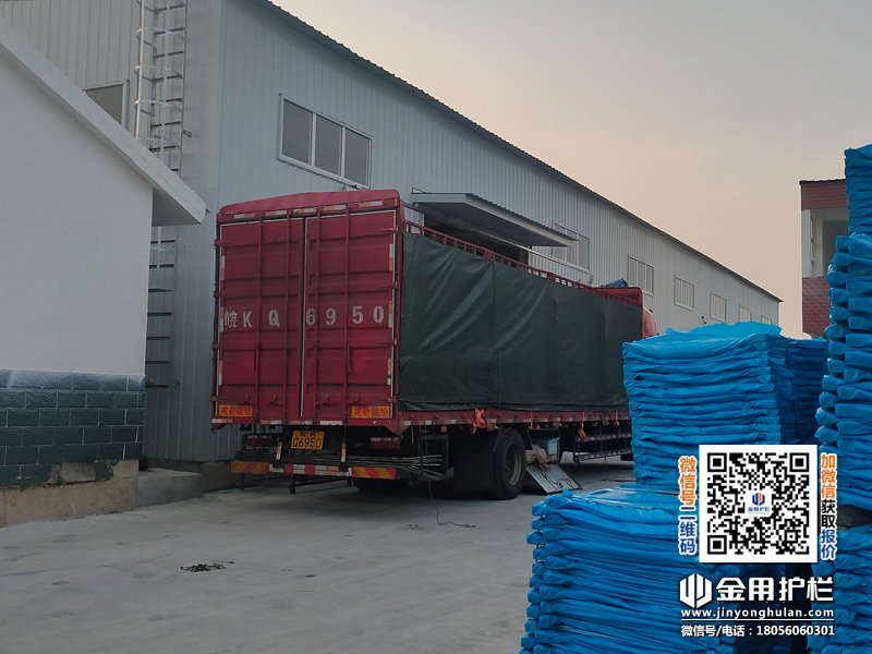 2025年7月14日鋅鋼陽臺護欄裝車發貨！