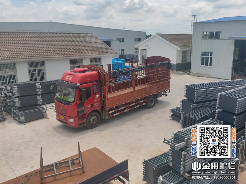 2025年7月22日鋅鋼陽臺護欄裝車發(fā)貨! 2025年7月22日鋅鋼陽臺護欄裝車發(fā)貨!