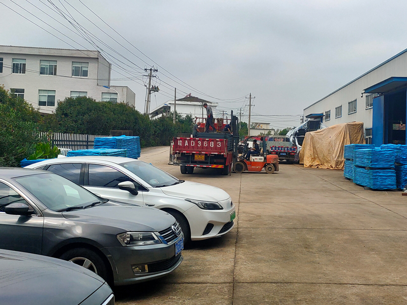 2025年10月19日鋅鋼圍墻護欄裝車發(fā)貨！